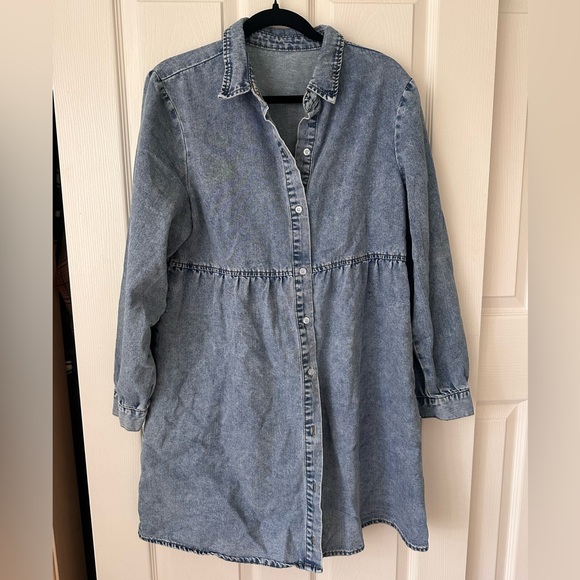 Dresses & Skirts - Womens Denim Long Sleeve Dress